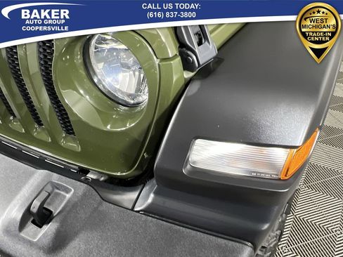 Used 2022 Jeep Wrangler Sport image 34