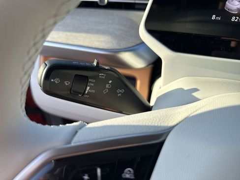 New 2025 Volkswagen ID. Buzz 1st Edition image 21