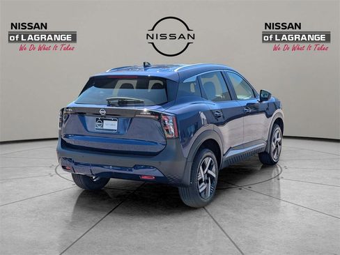 New 2026 Nissan Kicks SV image 5