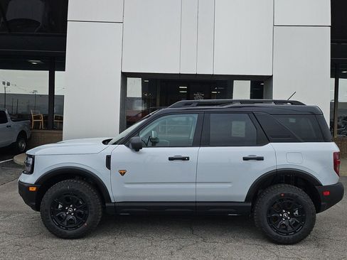 New 2026 Ford Bronco Sport Badlands w/ Sasquatch Badlands Package AWD/4WD image 2