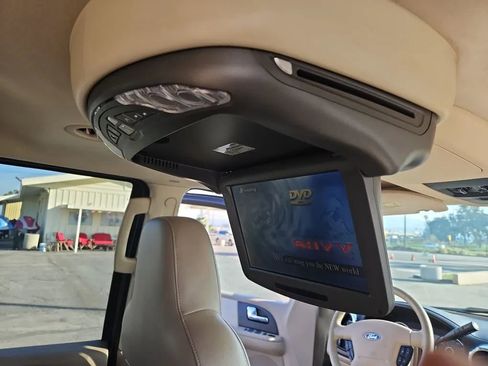 Used 2006 Ford Expedition Eddie Bauer image 53