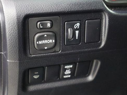 Used 2018 Toyota 4Runner SR5 Premium AWD/4WD image 22