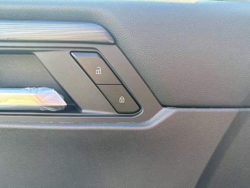 New 2025 GMC Acadia Elevation image 20