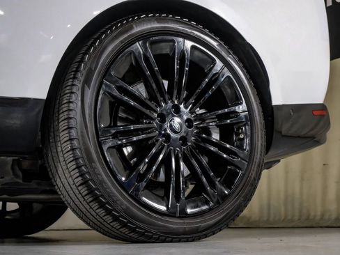 Used 2024 Land Rover Range Rover SE image 49