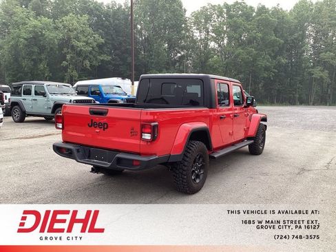 Used 2023 Jeep Gladiator Sport AWD/4WD image 7