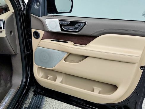 Used 2023 Lincoln Navigator Reserve AWD/4WD image 26