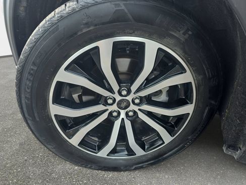 Used 2022 Ford Explorer ST-Line AWD/4WD image 31