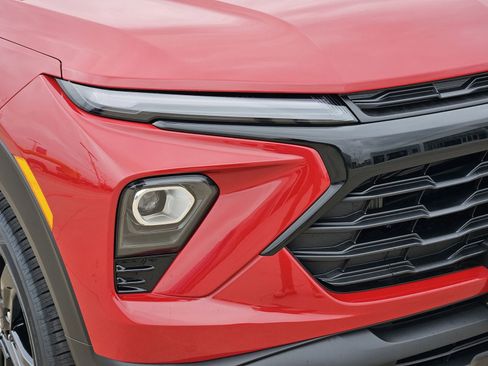 New 2026 Chevrolet TrailBlazer LT w/ Midnight Edition FWD image 10