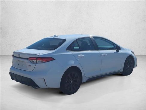 Used 2023 Toyota Corolla SE image 5