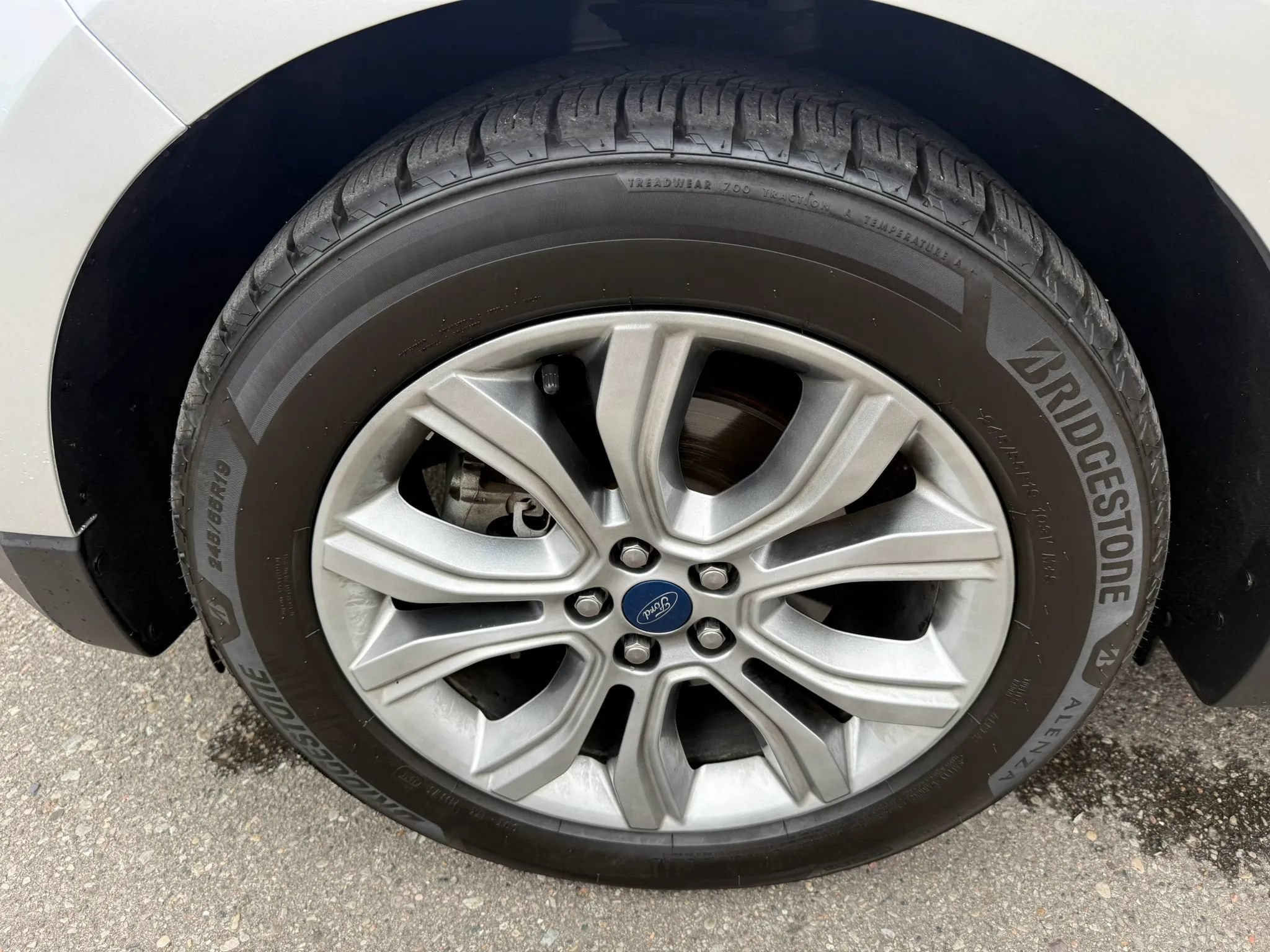 Used 2019 Ford Edge Titanium FWD image 9
