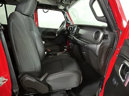Used 2023 Jeep Wrangler Unlimited w/ Cold Weather Group AWD/4WD image 29