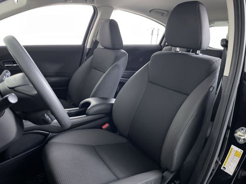 Used 2020 Honda HR-V LX image 12