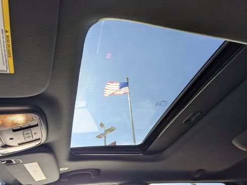 Used 2023 Dodge Durango GT image 16