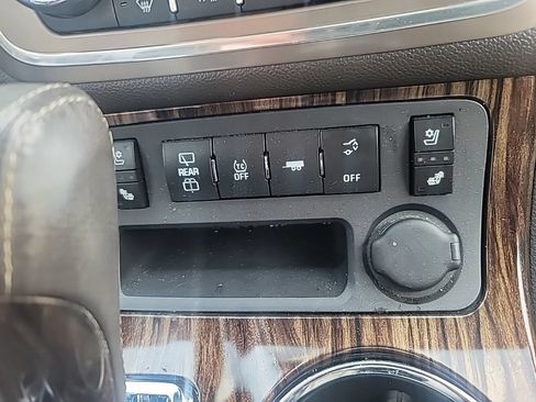 Used 2014 GMC Acadia Denali FWD image 24