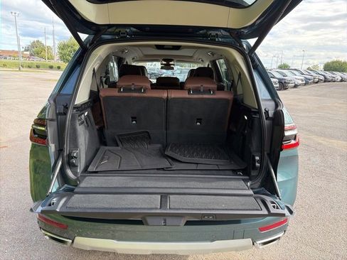 Certified 2023 BMW X7 xDrive40i w/ Executive Package image 31