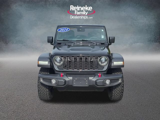 Used 2024 Jeep Wrangler Unlimited Rubicon w/ Convenience Group AWD/4WD image 2