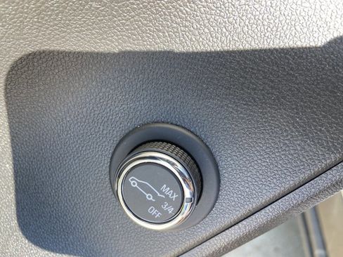 Used 2024 Chevrolet Blazer LT w/ Convenience Package FWD image 46