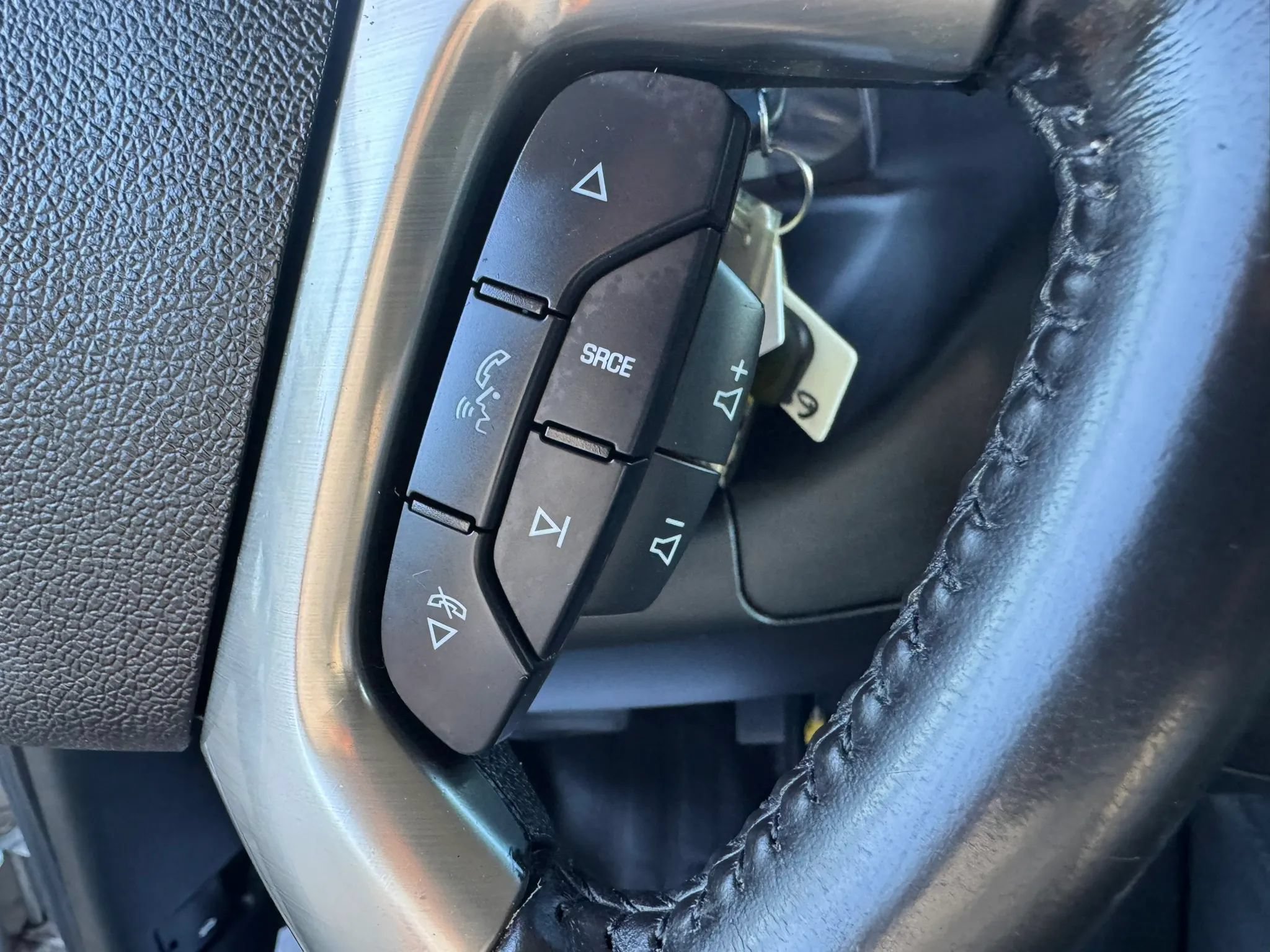 Used 2018 Chevrolet Express 2500 w/ Driver Convenience Package RWD image 15