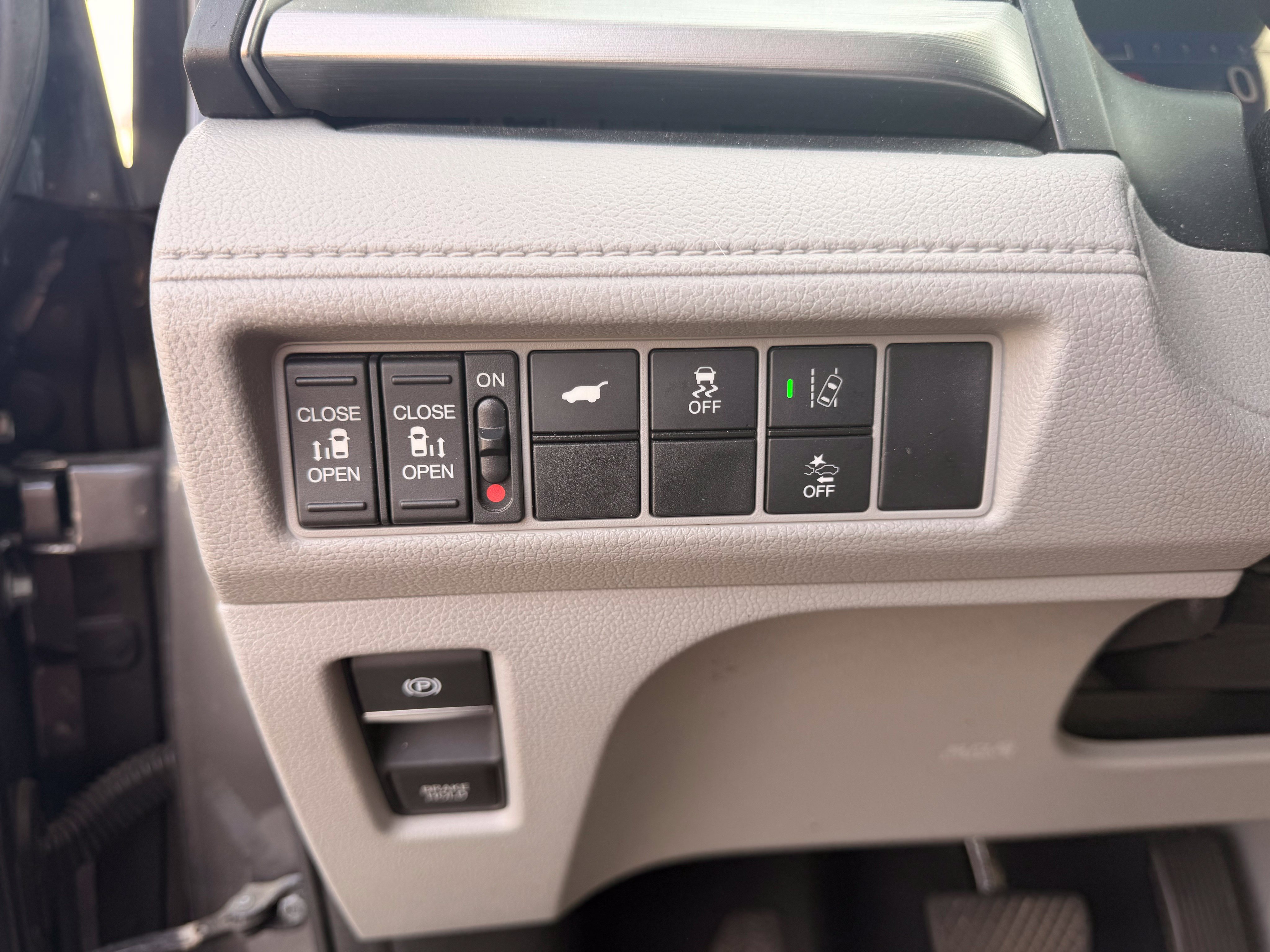 Used 2018 Honda Odyssey EX-L image 12