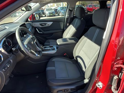 Certified 2023 Chevrolet Blazer LT w/ Convenience Package image 10