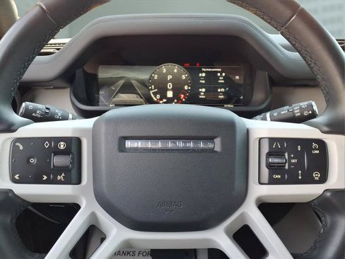 Used 2025 Land Rover Defender 110 S AWD/4WD image 27
