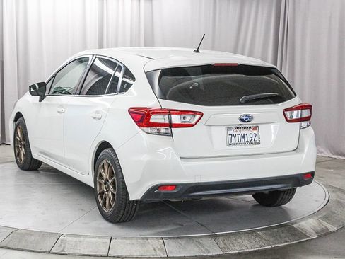 Used 2017 Subaru Impreza 2.0i image 4