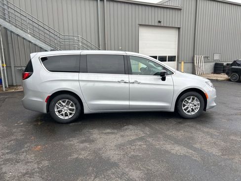 New 2026 Chrysler Voyager LX image 2