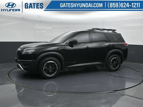 Used 2023 Nissan Pathfinder Rock Creek AWD/4WD image 7