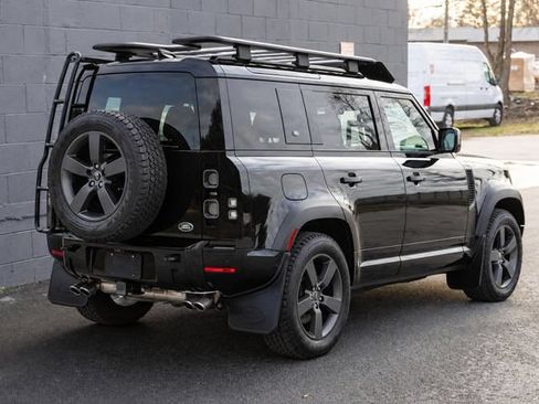 Used 2024 Land Rover Defender 110 V8 AWD/4WD image 7