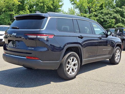Used 2023 Jeep Grand Cherokee L Limited AWD/4WD image 6
