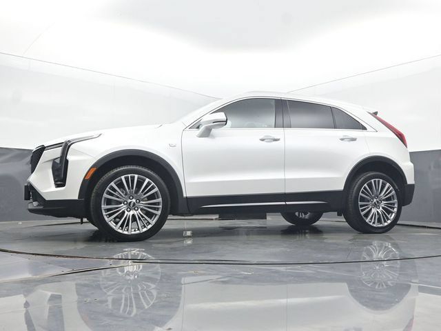 Certified 2024 Cadillac XT4 Premium Luxury AWD/4WD image 45