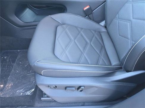 New 2026 Volkswagen Atlas SE image 16