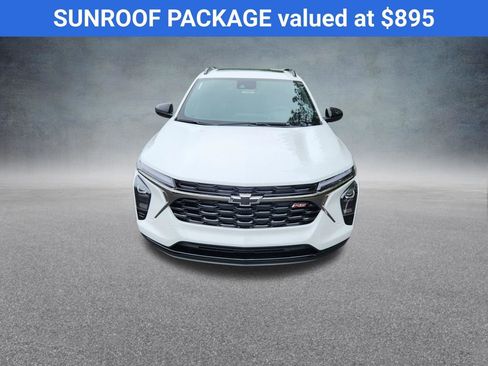 New 2026 Chevrolet Trax RS w/ Sunroof Package FWD image 2