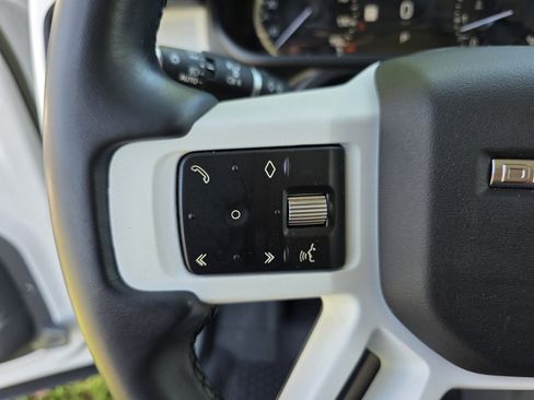 Used 2023 Land Rover Defender 110 SE AWD/4WD image 19