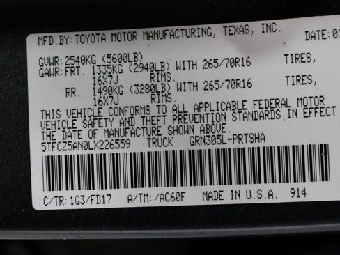 Used 2020 Toyota Tacoma TRD Off-Road w/ Technology Package image 33