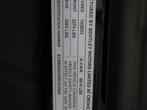 Used 2024 Bentley Flying Spur W12 image 19