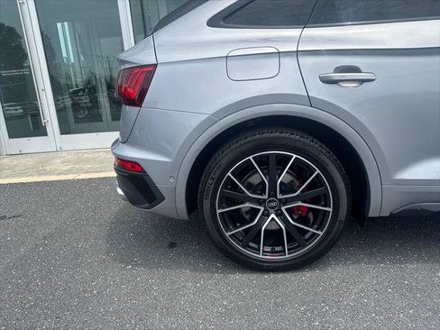 Used 2023 Audi SQ5 Prestige w/ Prestige Package AWD/4WD image 5