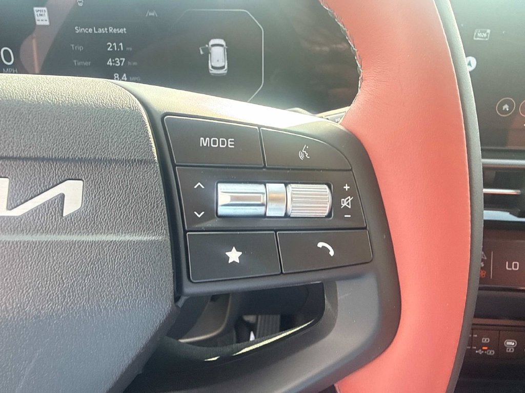 New 2026 Kia Sportage SX FWD image 25