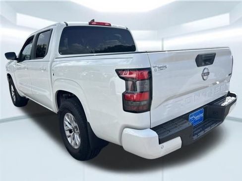 Used 2024 Nissan Frontier SV w/ Technology Package RWD image 8