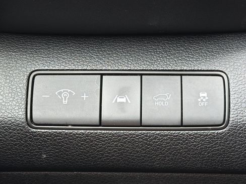 Used 2023 Hyundai Santa Fe SEL FWD image 12