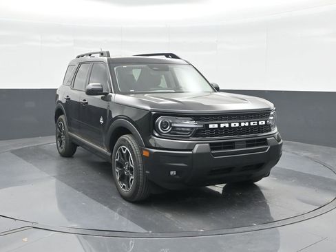 New 2025 Ford Bronco Sport Outer Banks image 8