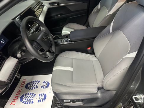 Certified 2025 Toyota Camry SE image 34