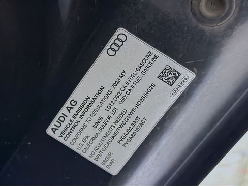 Used 2023 Audi Q3 2.0T Premium w/ Convenience Package AWD/4WD image 17