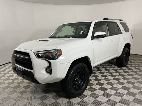Used 2017 Toyota 4Runner TRD Pro image 4