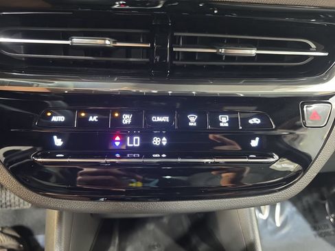 New 2026 Buick Envista Avenir FWD image 20