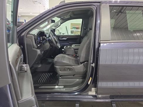 Used 2023 Chevrolet Silverado 1500 LT AWD/4WD image 22
