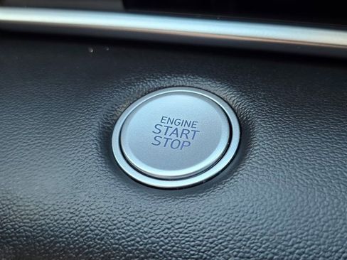 Certified 2023 Hyundai Elantra SEL image 37