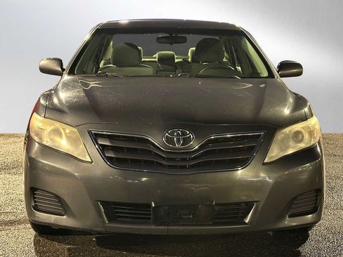 Used 2011 Toyota Camry LE image 8
