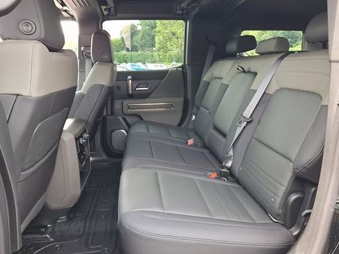 Used 2025 GMC Hummer EV 3X w/ LPO, Dark Essentials Package AWD/4WD image 21