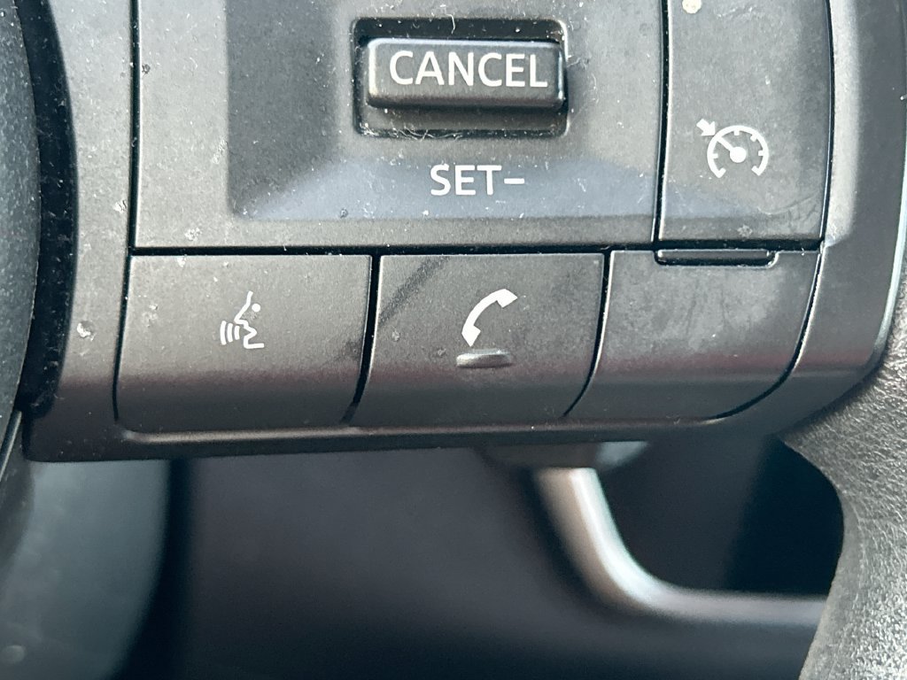 Used 2023 Nissan Rogue S FWD image 16